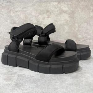 Truffle Collection Chunky Platform Black Sandals